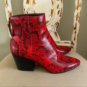 Dolce Vita Red Snake Ankle Boots “new” Size 7.5